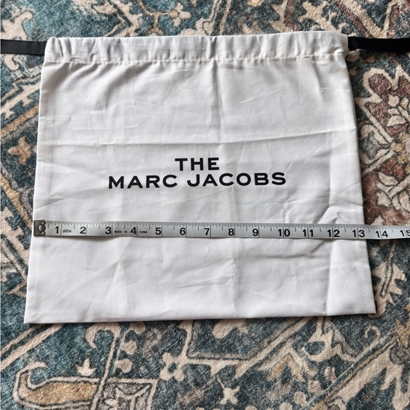 Marc Jacobs Dustbag - Picture 3 of 4